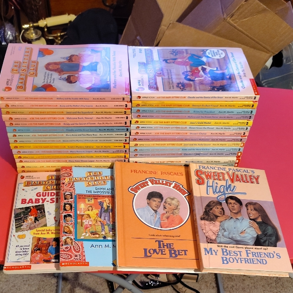 VTG 80s/80s The Babysitters Club Paperback Book Series Lot of 28 Books